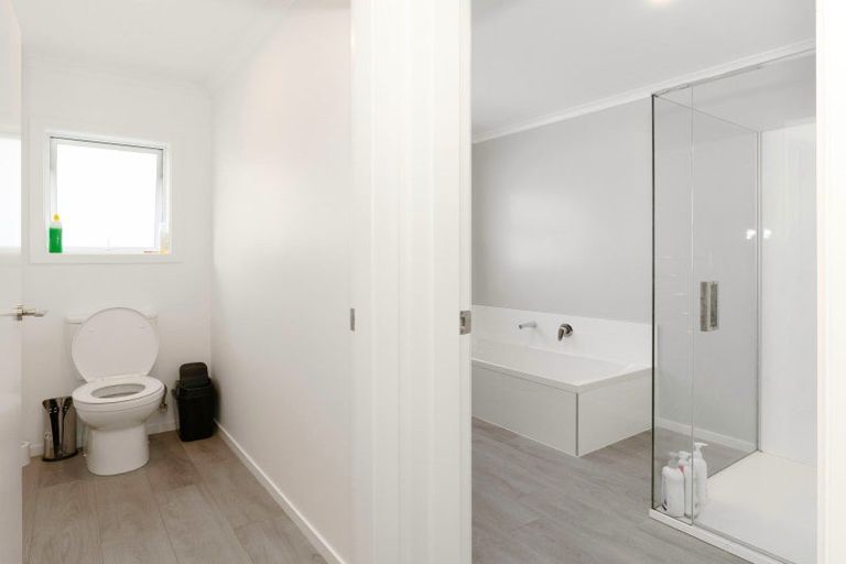 Photo of property in 11 Te Wiremu Lane, Otaki, 5512