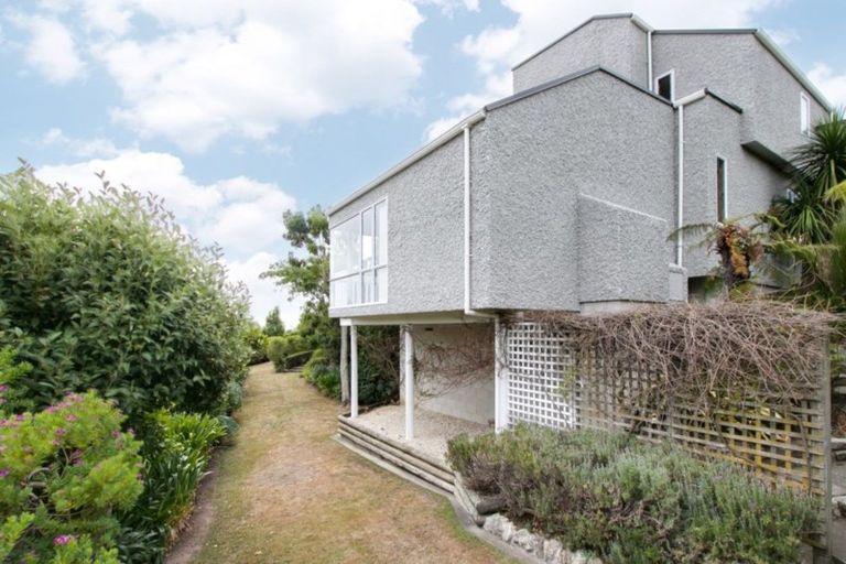 Photo of property in 62 Churchill Drive, Taradale, Napier, 4112