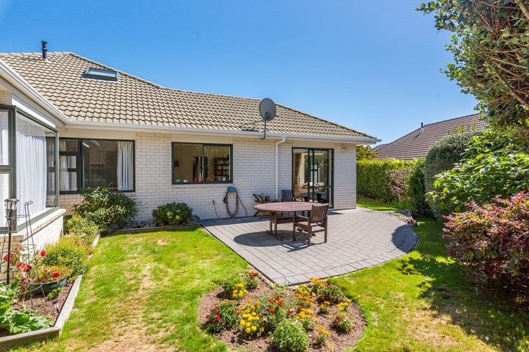 Photo of property in 4 Maple Lane, Waikanae, 5036