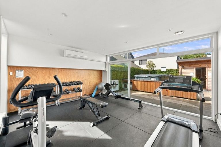 Photo of property in 12 John Britten Lane, Riccarton, Christchurch, 8011