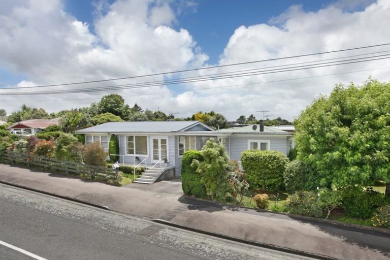 Photo of property in 2 Signal Street, Marton, 4710