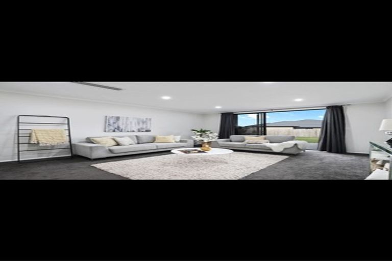 Photo of property in 9 Waireka Road, Rototuna North, Hamilton, 3210