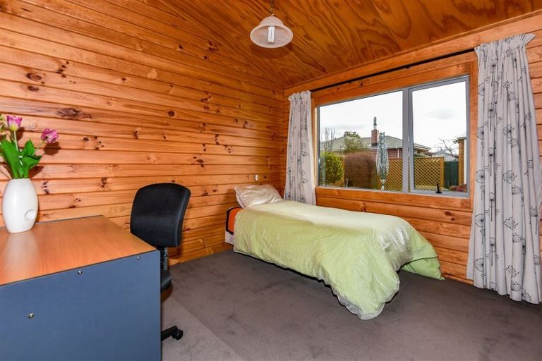 Photo of property in 6a Bygrave Place, Bishopdale, Christchurch, 8053