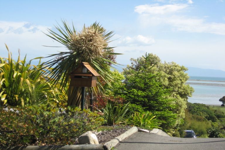 Photo of property in 11 Walters Bluff, Atawhai, Nelson, 7010