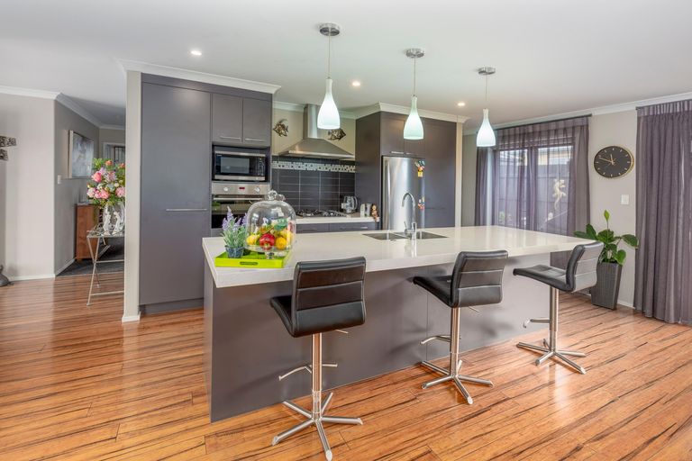 Photo of property in 2 Mirabell Place, Patumahoe, Pukekohe, 2679