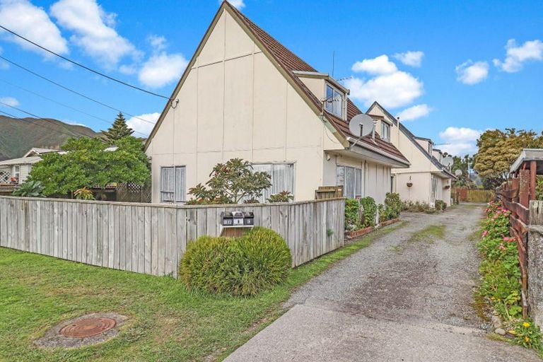 Photo of property in 10a Elizabeth Street, Moera, Lower Hutt, 5010