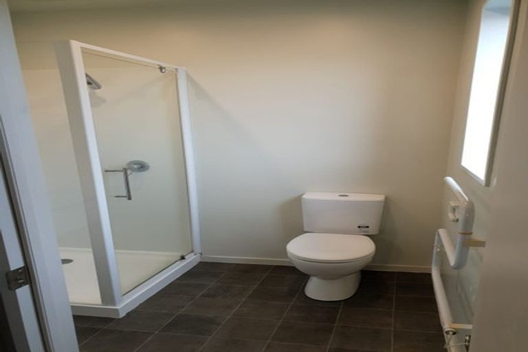 Photo of property in 52b Division Street, Riccarton, Christchurch, 8041