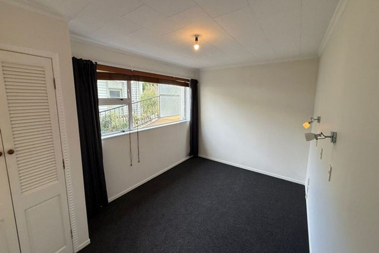 Photo of property in 12 Aubrey Street, New Plymouth, 4310