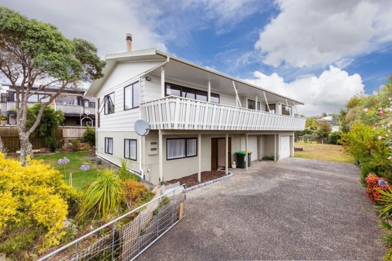 Photo of property in 17 Gerontius Lane, Snells Beach, 0920