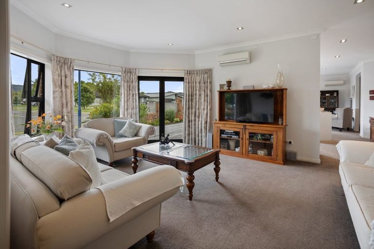 Photo of property in 1 Ringwood Place, Whitianga, 3510