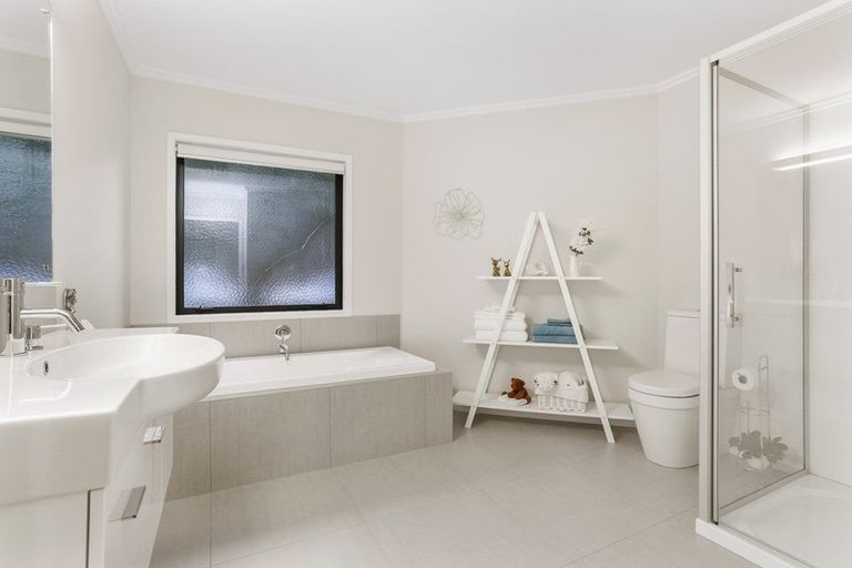 Photo of property in 135 Kennedy Road, Dairy Flat, Albany, 0792