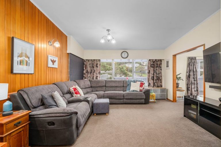 Photo of property in 7 Hawtrey Terrace, Johnsonville, Wellington, 6037