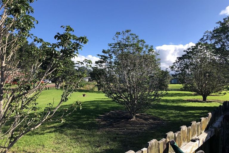 Photo of property in 8a Holland Close, Pauanui, Hikuai, 3579