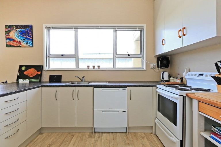 Photo of property in 14 John Ross Place, Kairakau, Elsthorpe, 4295