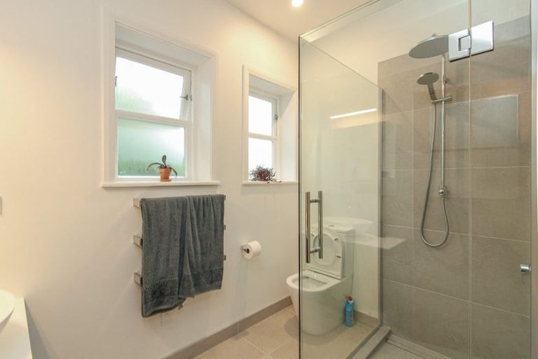 Photo of property in 118 Cashmere Avenue, Khandallah, Wellington, 6035