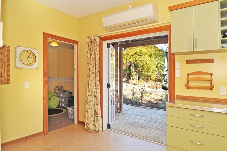 Photo of property in 36 Middleton Road, Kew, Dunedin, 9012