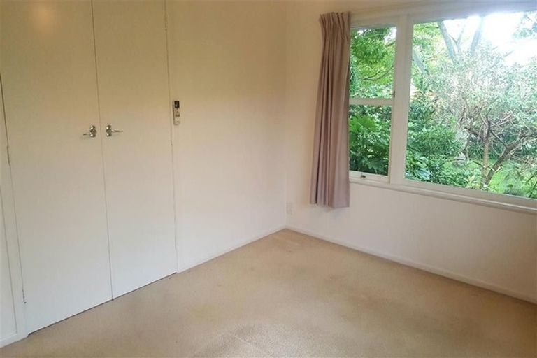 Photo of property in 6 Walton Avenue, Waikanae, 5036