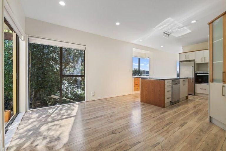 Photo of property in 4a Noel Avenue, Orewa, 0931