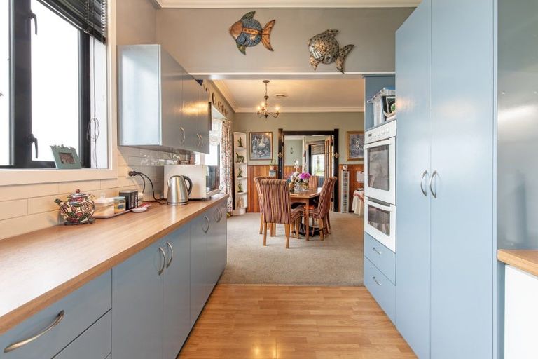 Photo of property in 33 Abbotsford Road, Waipawa, 4210