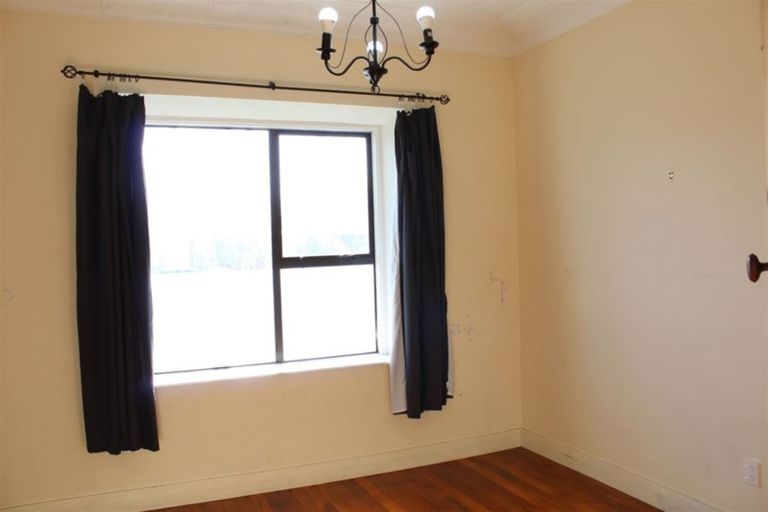 Photo of property in 75 Bayview Road, Bayview, Auckland, 0629