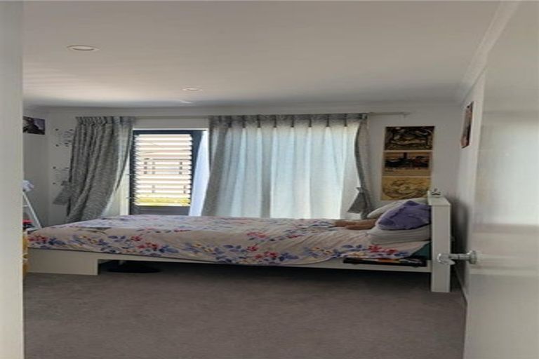 Photo of property in 16 Flounder Road, Hobsonville, Auckland, 0616