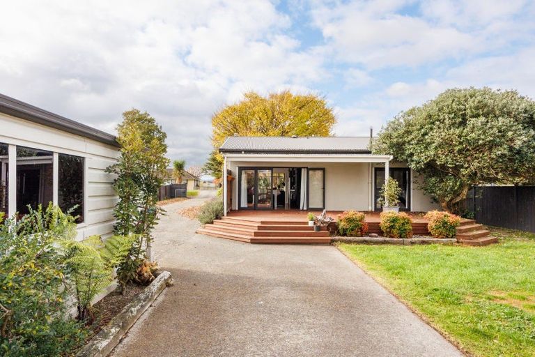 Photo of property in 60 Seddon Street, Takaro, Palmerston North, 4412