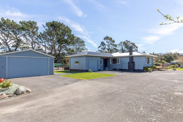 Photo of property in 1827 State Highway 2, Kiriwhakapapa, Masterton, 5881
