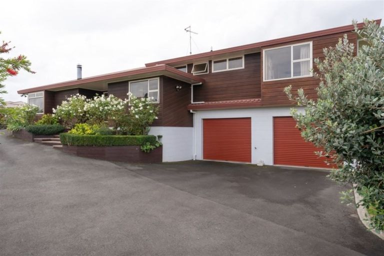 Photo of property in 55 Lansdowne Crescent, Glenview, Hamilton, 3206