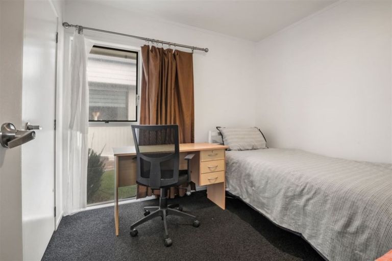 Photo of property in 85 Sunderlands Road, Bucklands Beach, Auckland, 2012