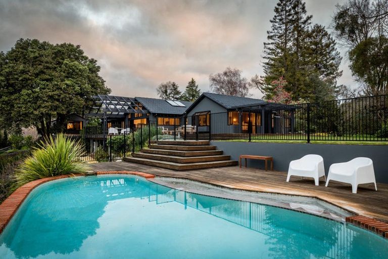 Photo of property in 115 Te Mata Peak Road, Havelock North, 4130