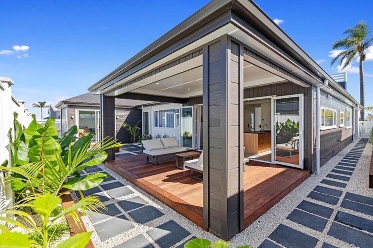 Photo of property in 8 Montiicola Drive, Papamoa Beach, Papamoa, 3118