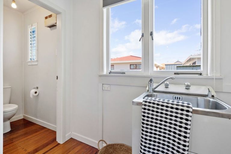 Photo of property in 3 Raumati Crescent, Onerahi, Whangarei, 0110