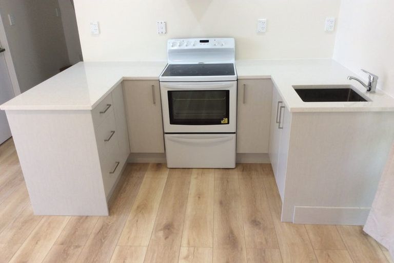 Photo of property in 17 Sapphire Place, Bayview, Auckland, 0629