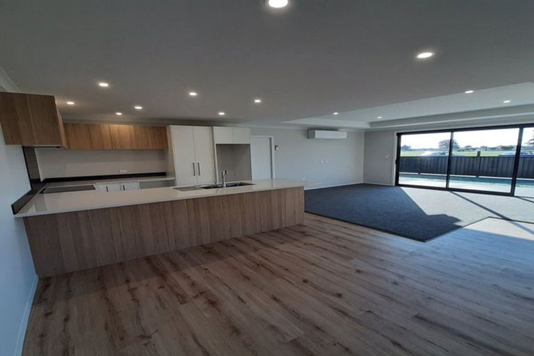 Photo of property in 99a Taylor Street, Cambridge, 3434