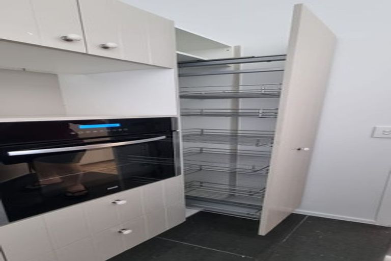 Photo of property in 23/11 Carlos Drive, Flat Bush, Auckland, 2016