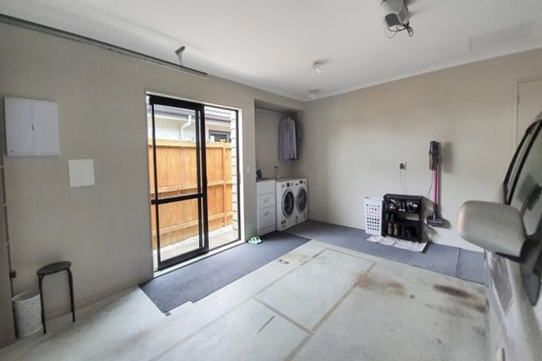 Photo of property in 13 Kirkaldy Street, Wattle Downs, Auckland, 2103