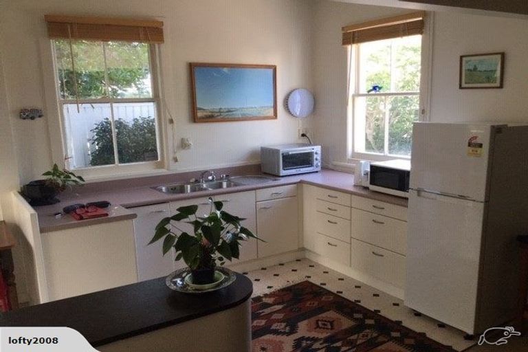 Photo of property in 8 Cracroft Street, Devonport, Auckland, 0624