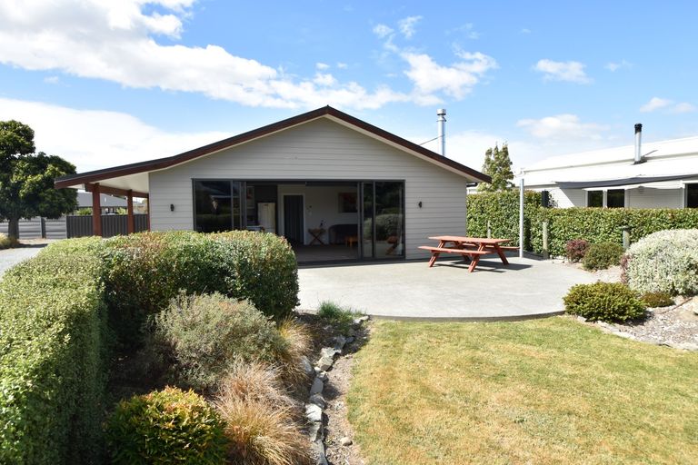 Photo of property in 75 Irishman Drive, Twizel, 7901