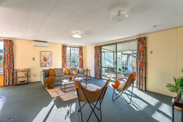 Photo of property in 40 Rosewood Place, Paraparaumu, 5032