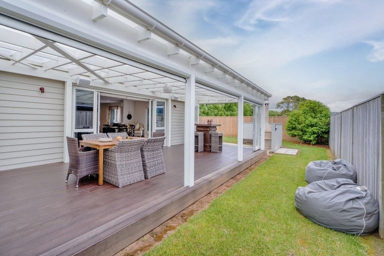 Photo of property in 5 Lady Jocelyn Place, Whitianga, 3510