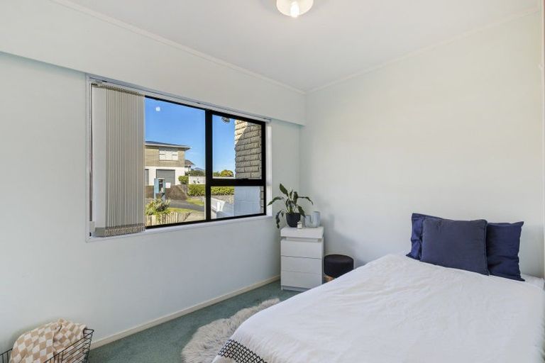 Photo of property in 19 Darwin Crescent, Spotswood, New Plymouth, 4310