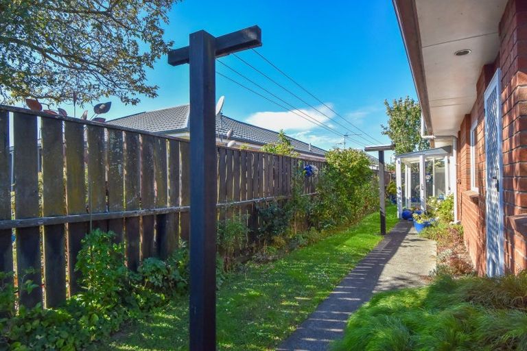 Photo of property in 72 Pembroke Street, Carterton, 5713