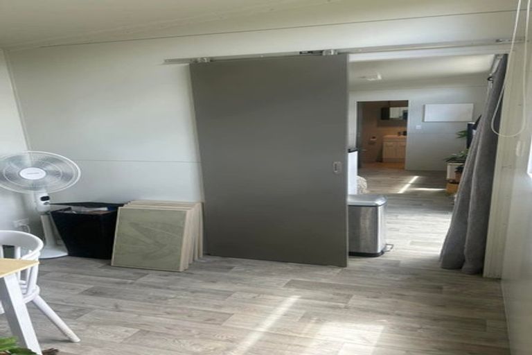 Photo of property in 227 Hillcrest Road, Wainui, 0931