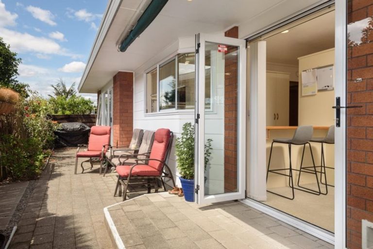 Photo of property in 39 Western Road, Bellevue, Tauranga, 3110