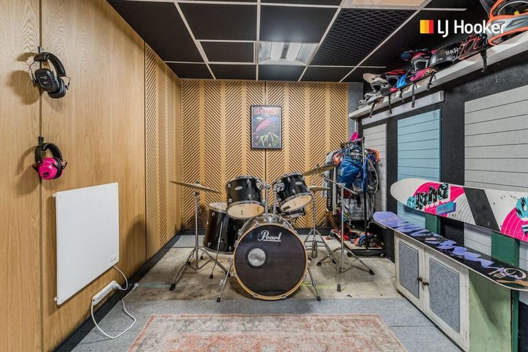 Photo of property in 25 Elwyn Crescent, Green Island, Dunedin, 9018