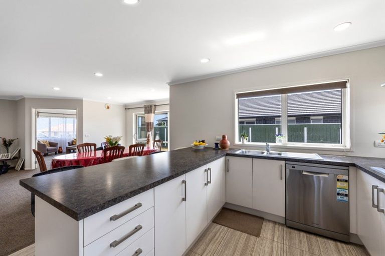 Photo of property in 12 Wills Road, Bell Block, New Plymouth, 4312