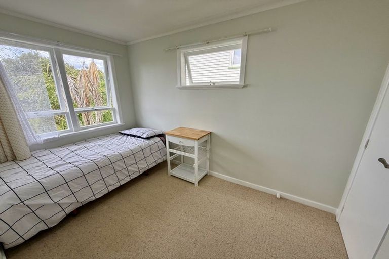 Photo of property in 51 Woodford Avenue, Henderson, Auckland, 0610
