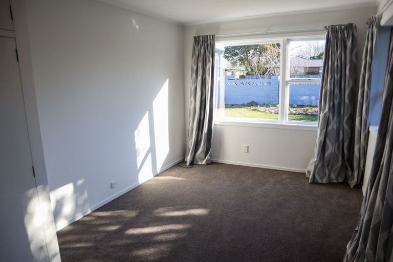 Photo of property in 38 Dunster Street, Burnside, Christchurch, 8053