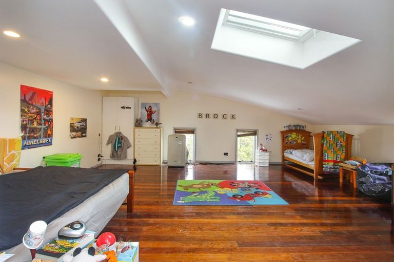 Photo of property in 6 Lamia Place, The Gardens, Auckland, 2105
