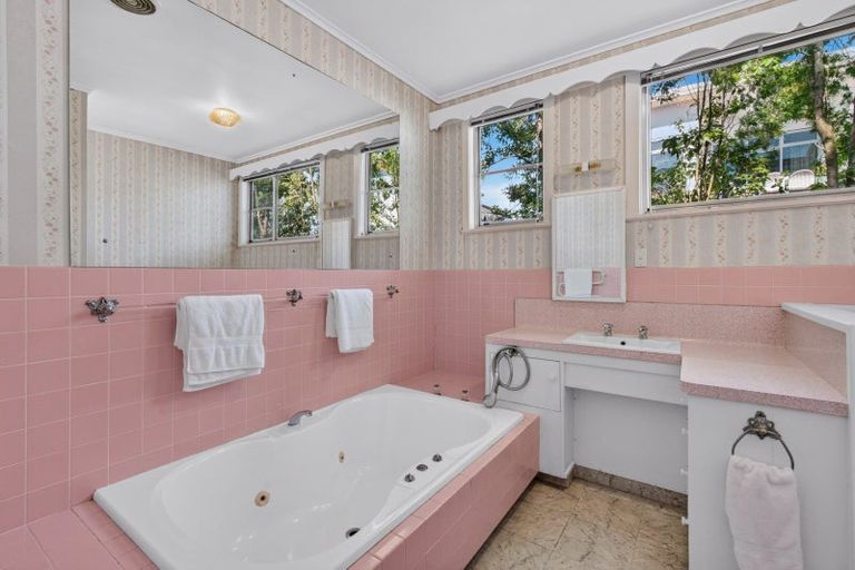 Photo of property in 49 Charles Street, Westshore, Napier, 4110